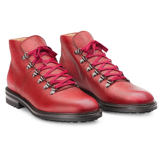 MOUNTAIN BOOTS IN RED...